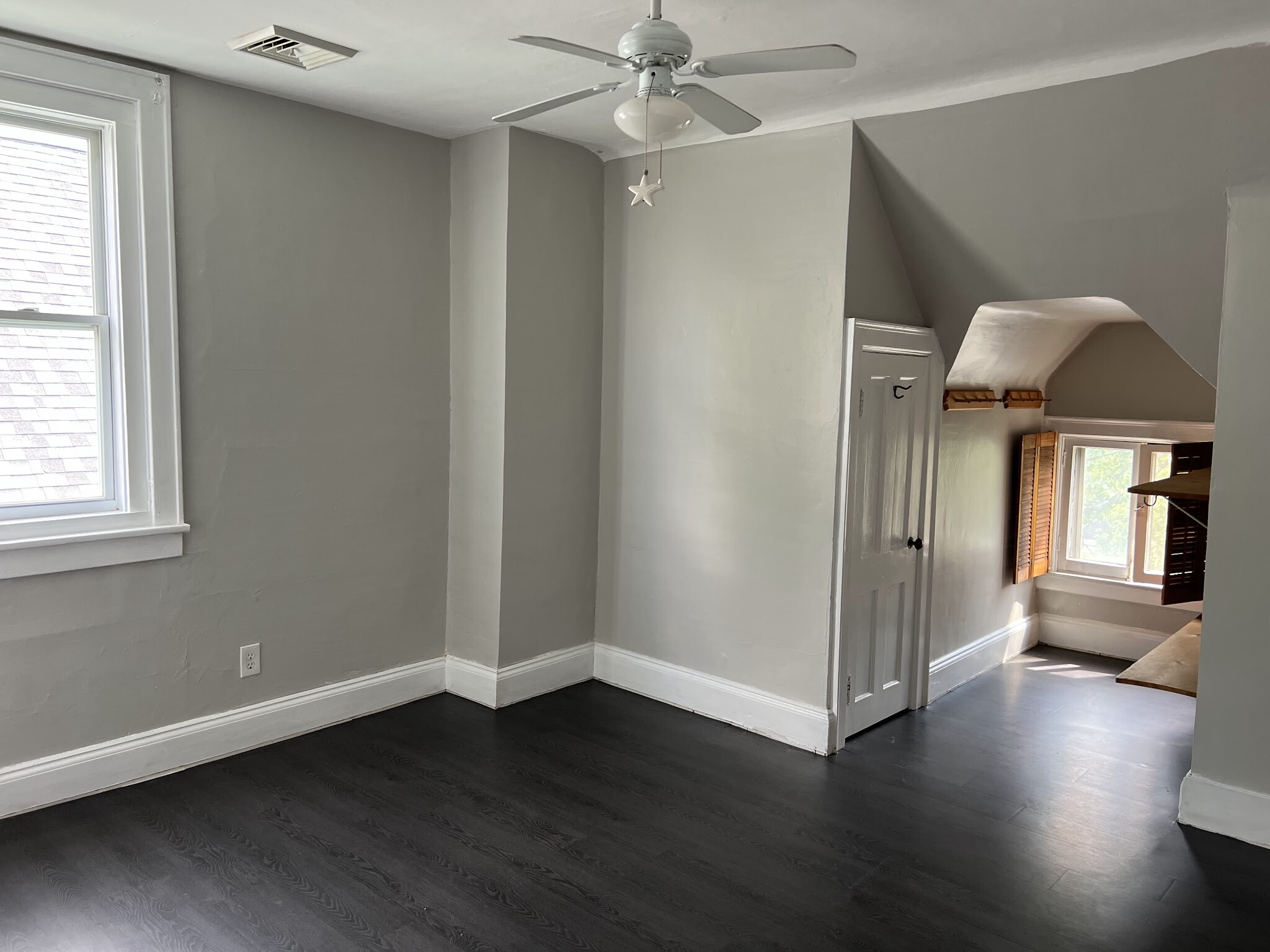 Building Photo - 568 Bird Ave