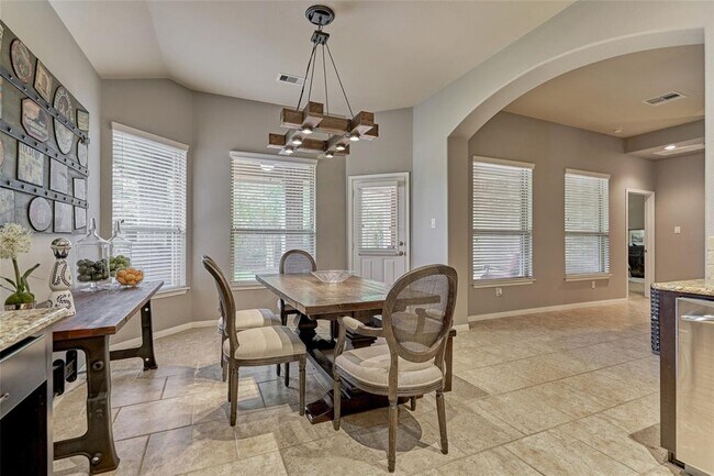 Building Photo - 106 Deer Crossing Ct