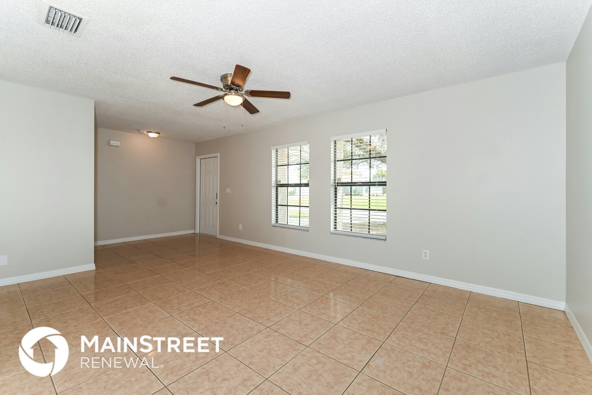 Building Photo - 1824 NE 7th Pl