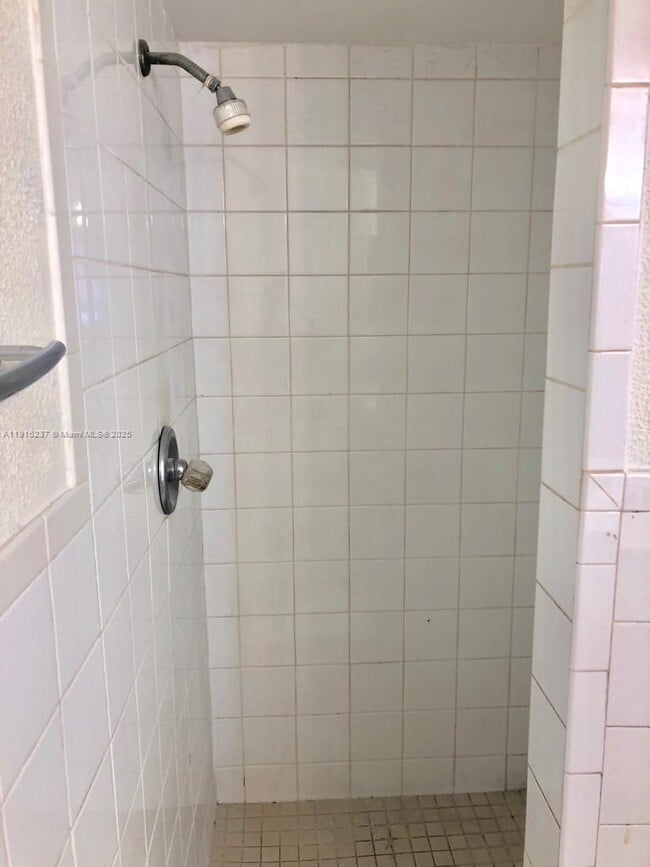 Building Photo - 11378 W Flagler St