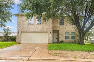 Building Photo - 17250 Cricketbriar Ct