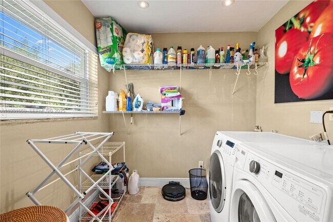 Building Photo - 7360 SW 115th St