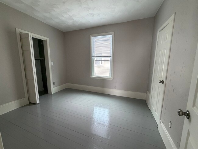 Building Photo - 106 Malden St