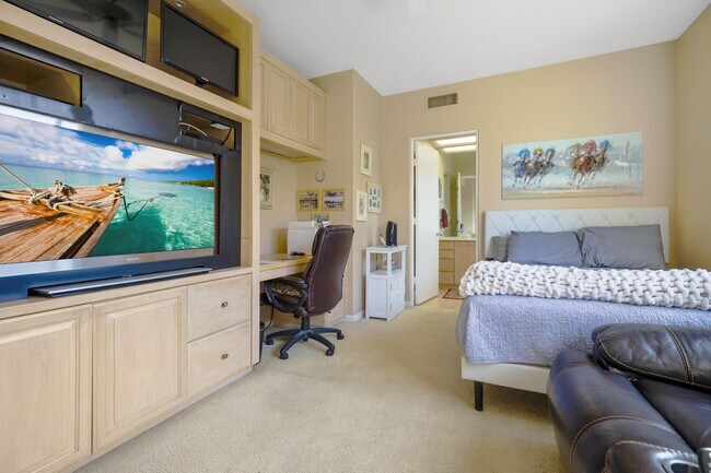 Building Photo - 496 Desert Holly Dr