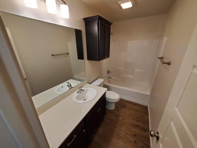 Building Photo - "Charming 3-Bedroom Duplex Retreat with 2 Baths in the Heart of Lubbock – 1360 Sq Ft of Cozy Livi...