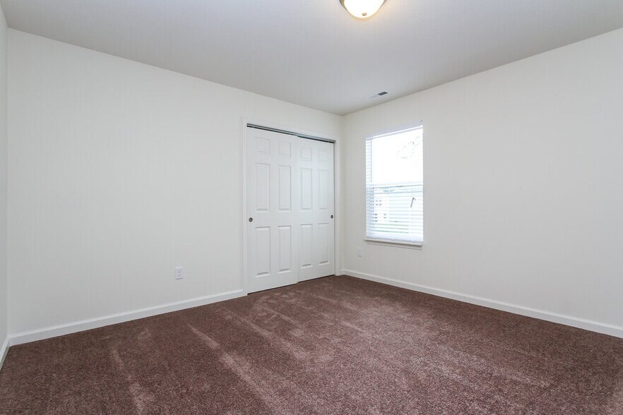 Building Photo - 8112 Grove Berry Way