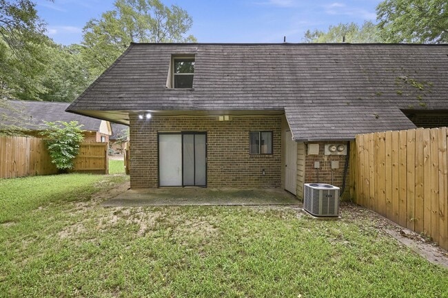Building Photo - 8665 N Anna Way
