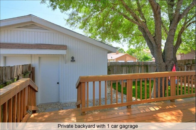 Building Photo - 16115 Windermere Dr