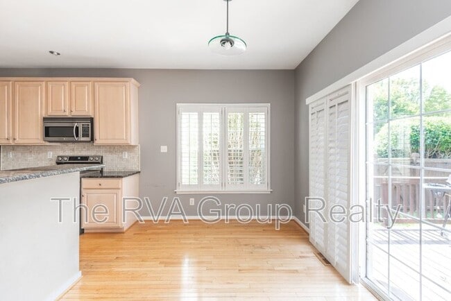 Building Photo - 10528 Runnymeade Dr