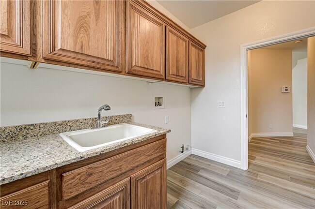 Building Photo - 9475 McCombs St