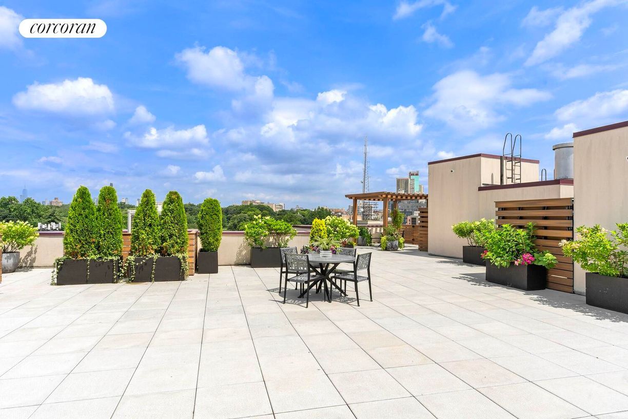 Building Photo - 510 Flatbush Ave