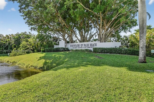 Building Photo - 5310 Fountains Dr S