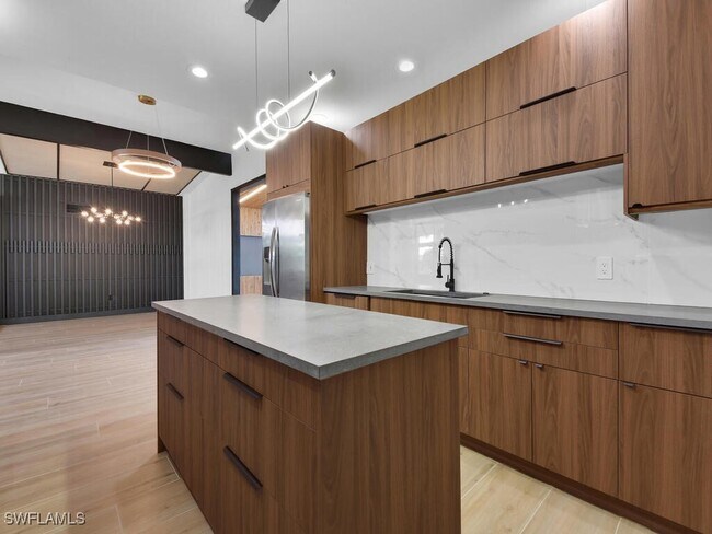 Building Photo - 4353 S Atlantic Cir