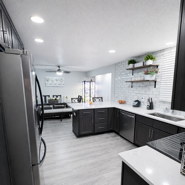 Building Photo - 19315 SW Oak St