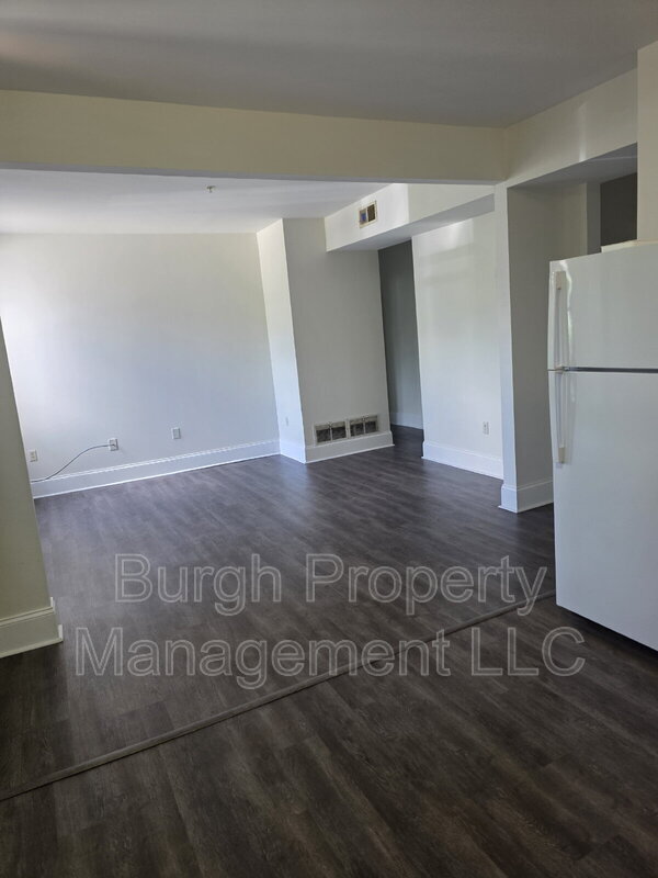 Building Photo - 1009 Penn Ave