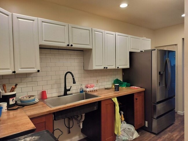 Building Photo - 148 Hamilton Ave