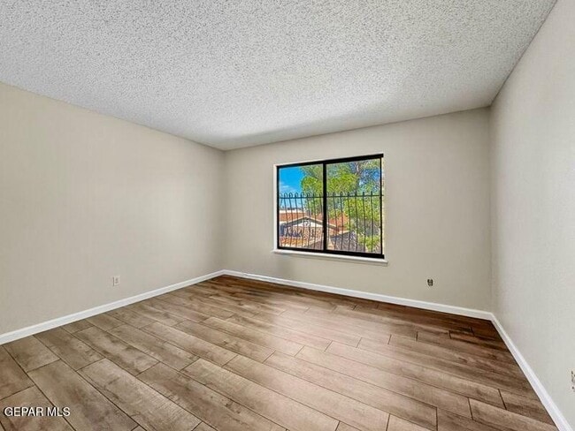 Building Photo - 2153 Trawood Dr