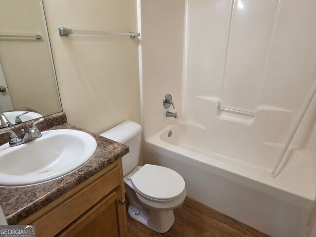 Building Photo - 129 Smithfield Dr