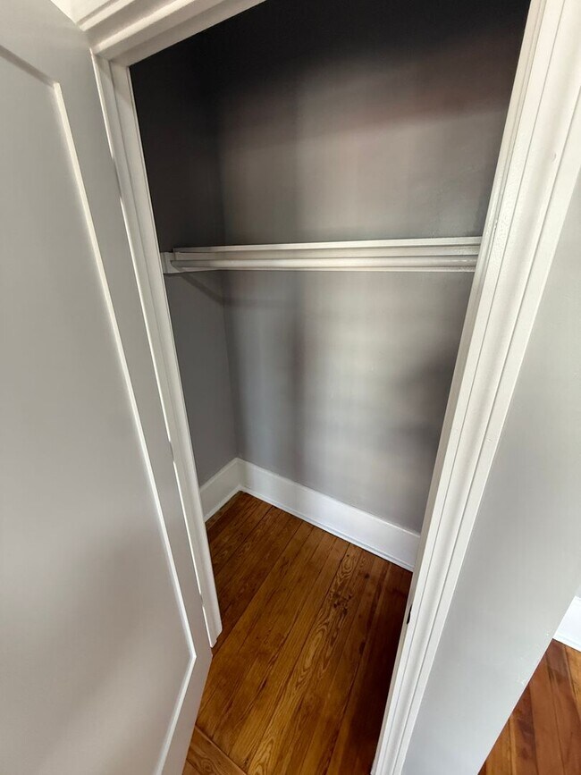 Building Photo - 2mil