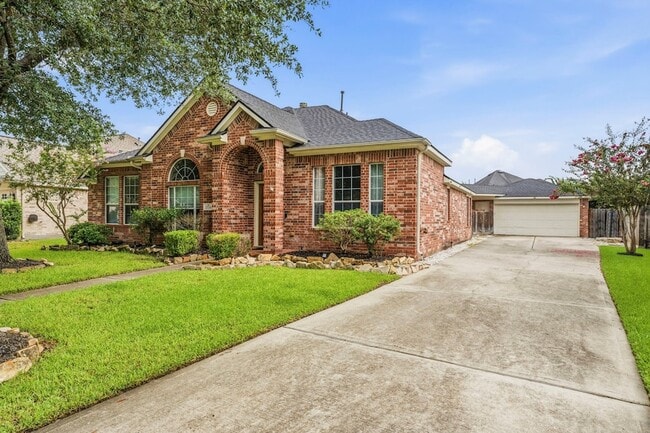 Building Photo - 27730 Geneva Hills Ln