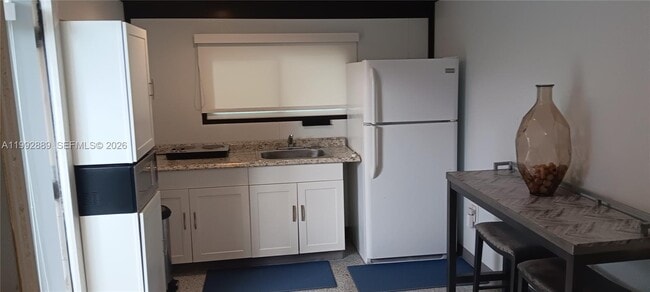 Building Photo - 6761 Branch St