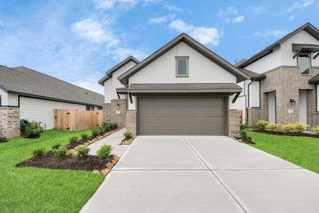Primary Photo - 20731 Sunseed Dr