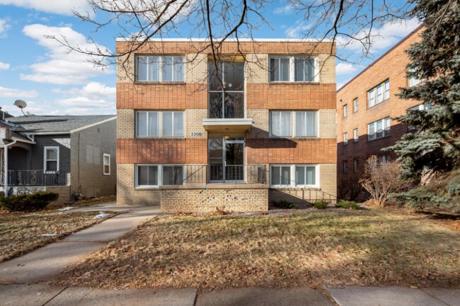 Building Photo - 3212 Fremont Ave S