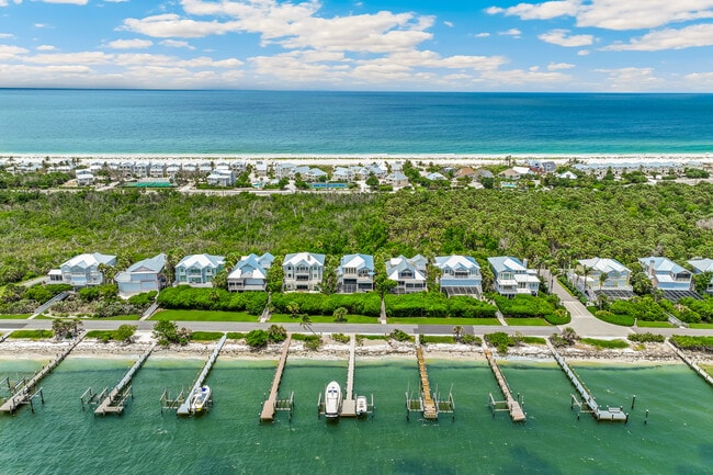 Building Photo - 573 Buttonwood Bay Dr