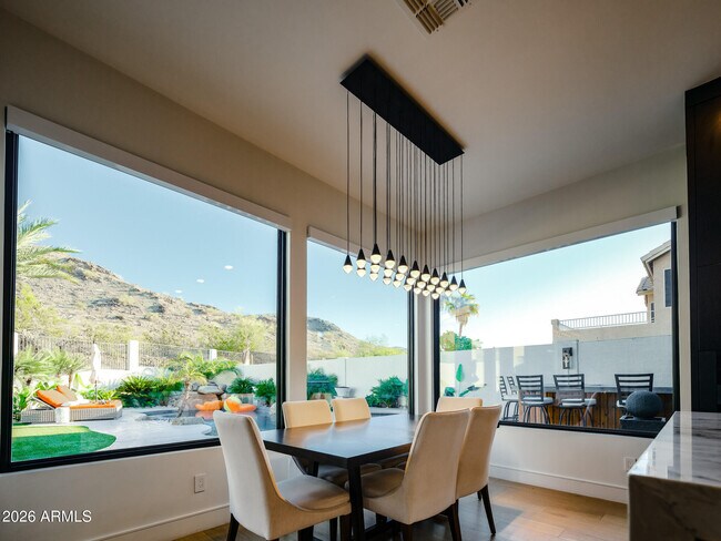 Building Photo - 2024 E Granite View Dr