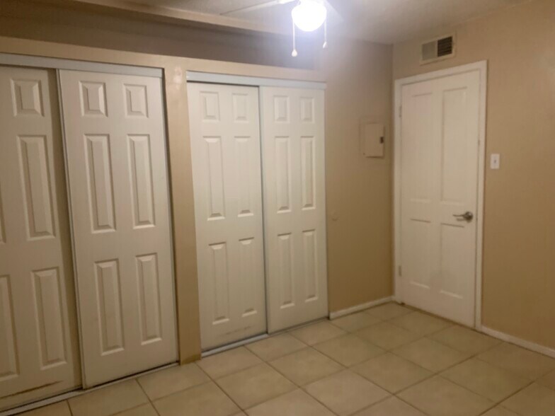 Building Photo - 2800 Cerrillos Rd
