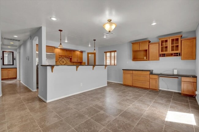Building Photo - 3619 W Stella Ln