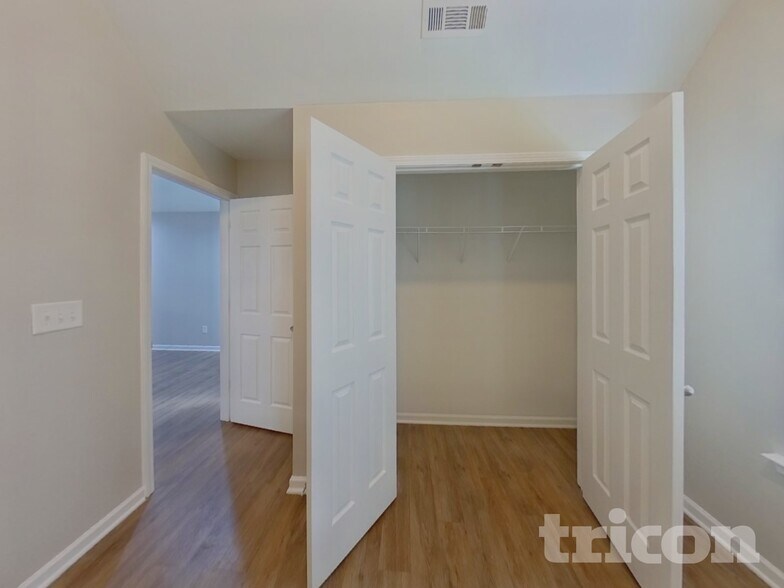 Building Photo - 1911 Kingstree Dr