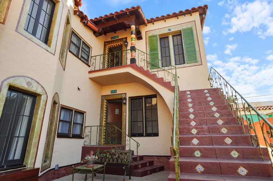 Front of 1557 Unit - 1557 S Genesee Ave
