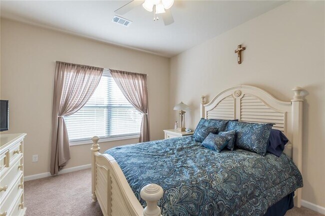 Building Photo - 4850 Haysboro Way