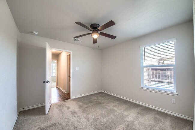 Building Photo - Welcome to this beautifully maintained 4-bedroom, 2-bathroom home in the highly desirable Whisper...