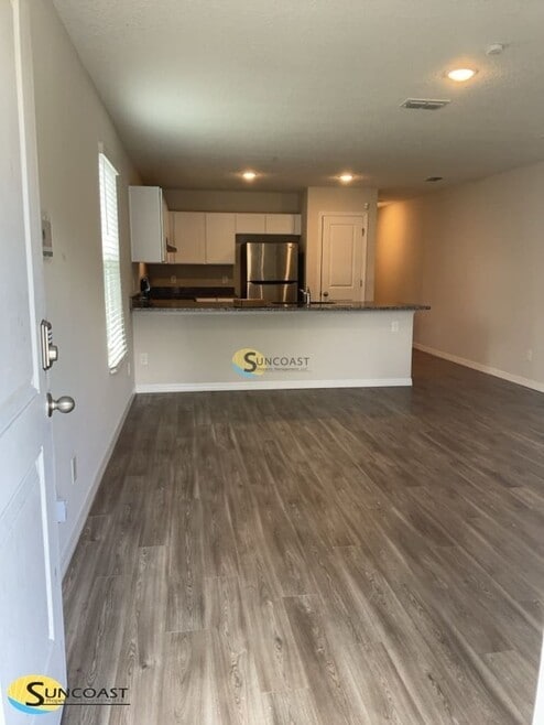 Building Photo - 6908 Thurston Rd