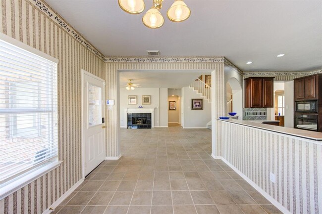 Building Photo - 19230 Canyon Bay Dr