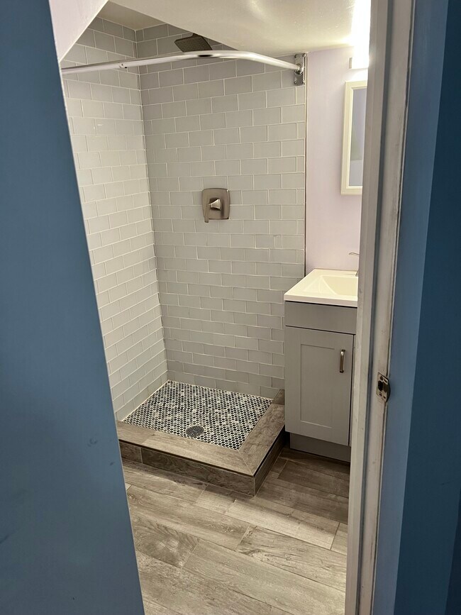 Building Photo - 3001 16th Rd S