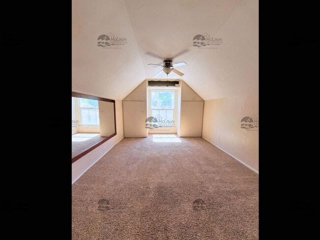 Building Photo - 2B/1B Home in Fallbrook!