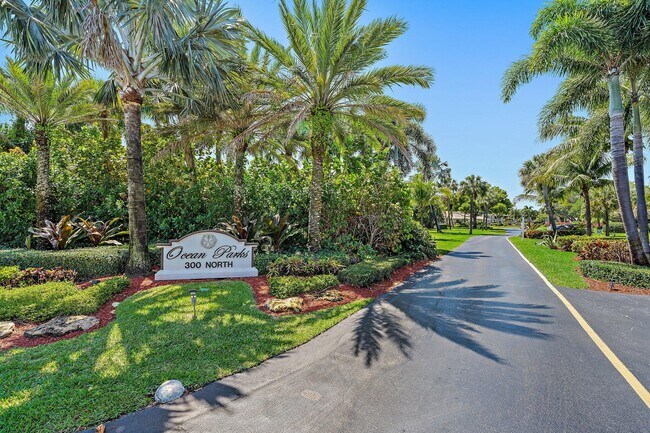 Building Photo - 300 N Hwy A1A