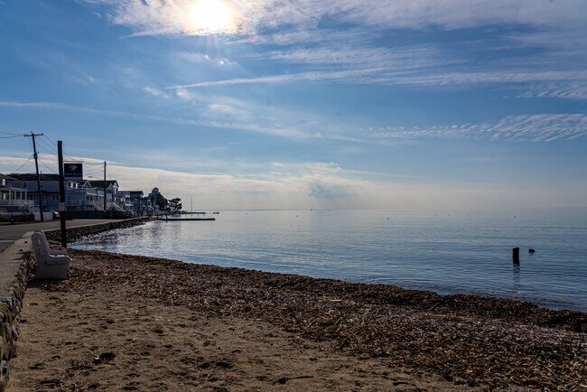 Building Photo - 83 Carriage Dr