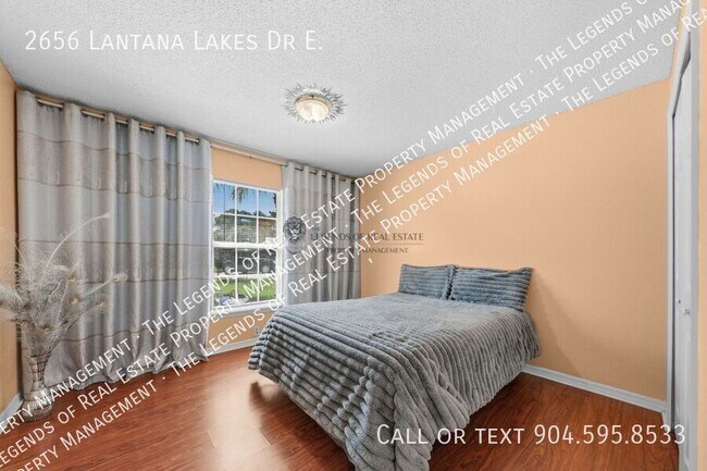 Building Photo - 2656 Lantana Lakes Dr E