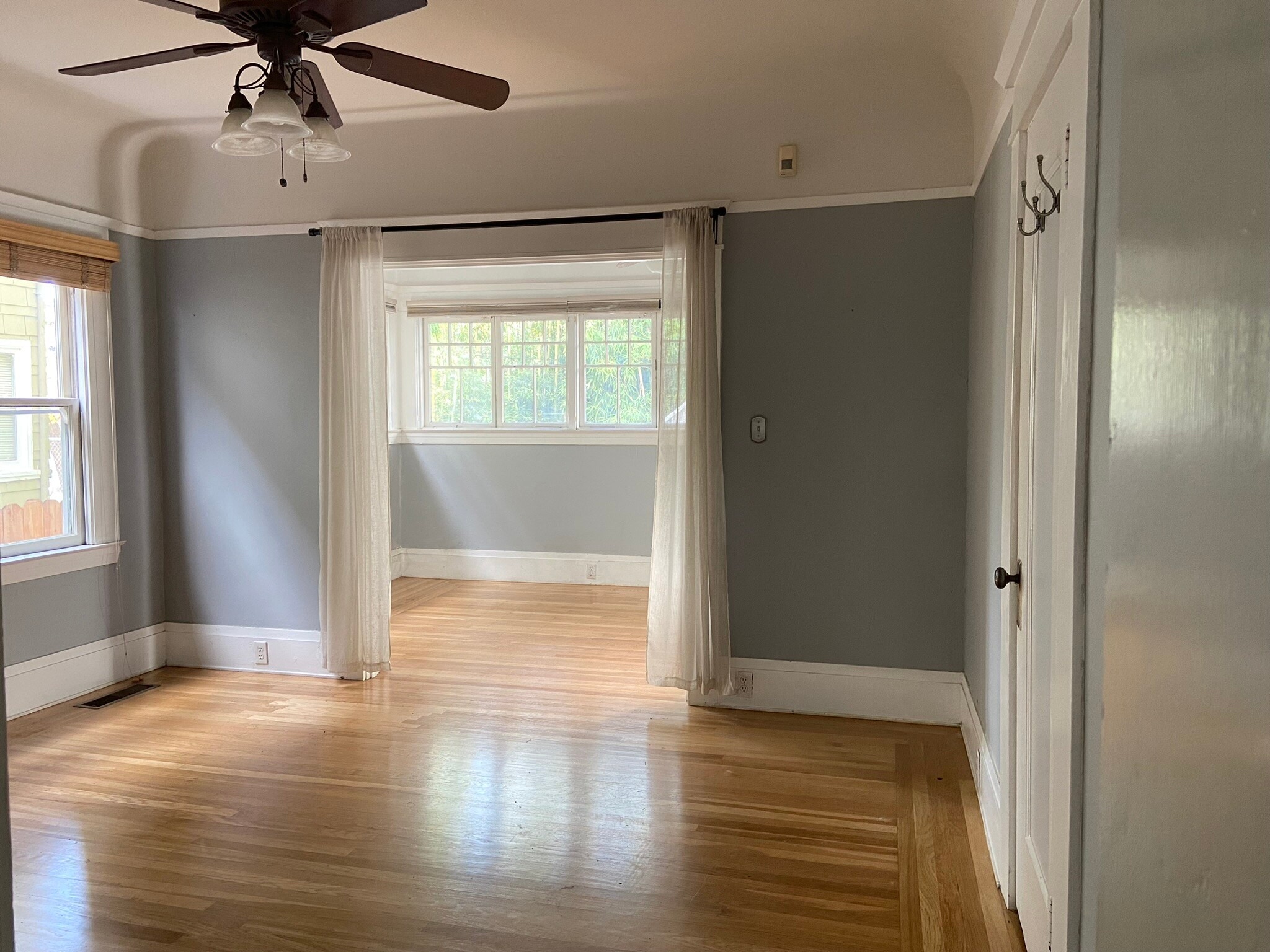 2nd bedroom or office (incl. small built-in closet) with attached sun room/study - 1608 22nd St