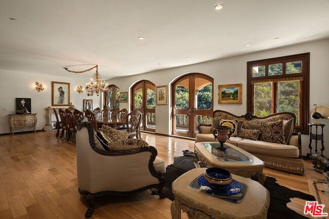 Building Photo - 28305 Via Acero