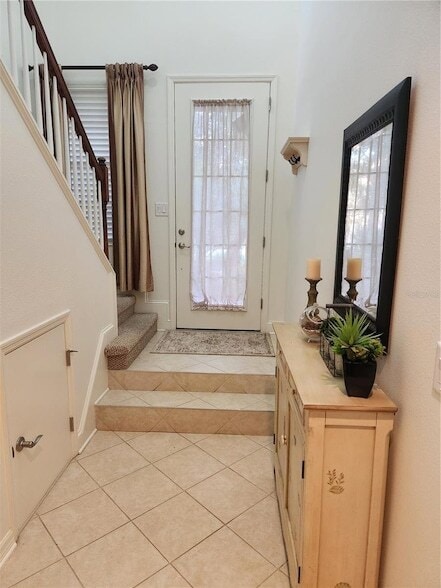 Building Photo - 8119 Villa Grande Ct