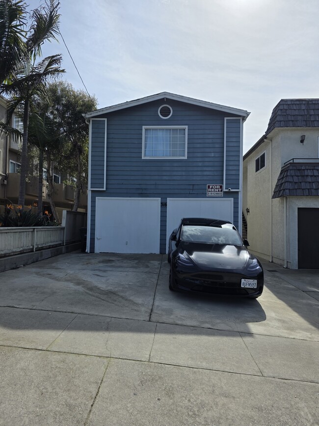 Building Photo - 316 E Imperial Ave