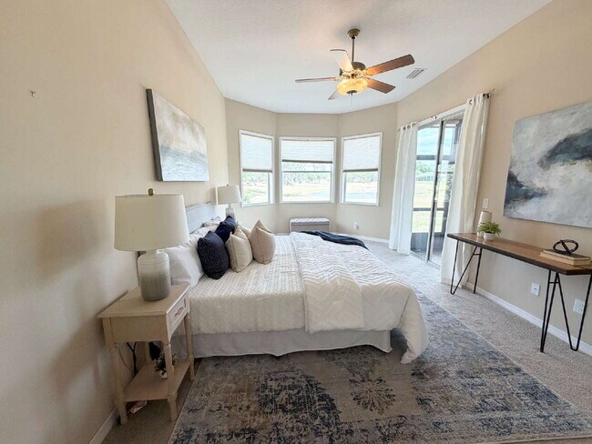 Building Photo - "Unfurnished Home on Golf Course in Hudson, FL - Spacious 1,853 Sq Ft Haven!"