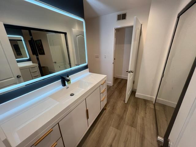 Master Vanity - 2411 Prospect Ave