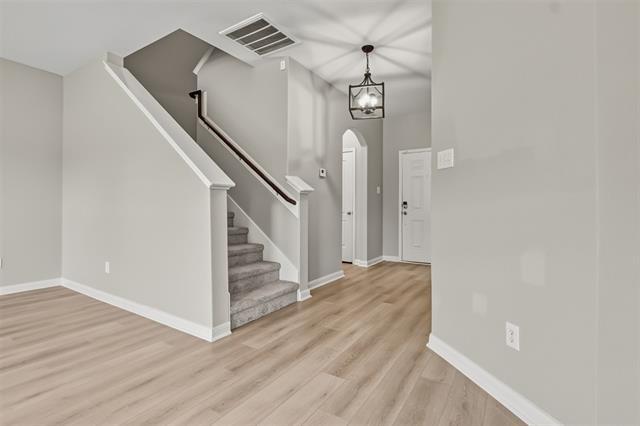 Building Photo - 5015 Royal Springs Dr