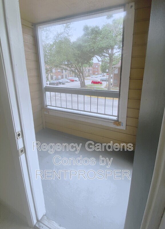 Building Photo - 4225 Thornbriar Ln